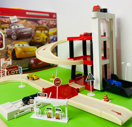 Pista Con Ascensor Cars + Envio Gratis