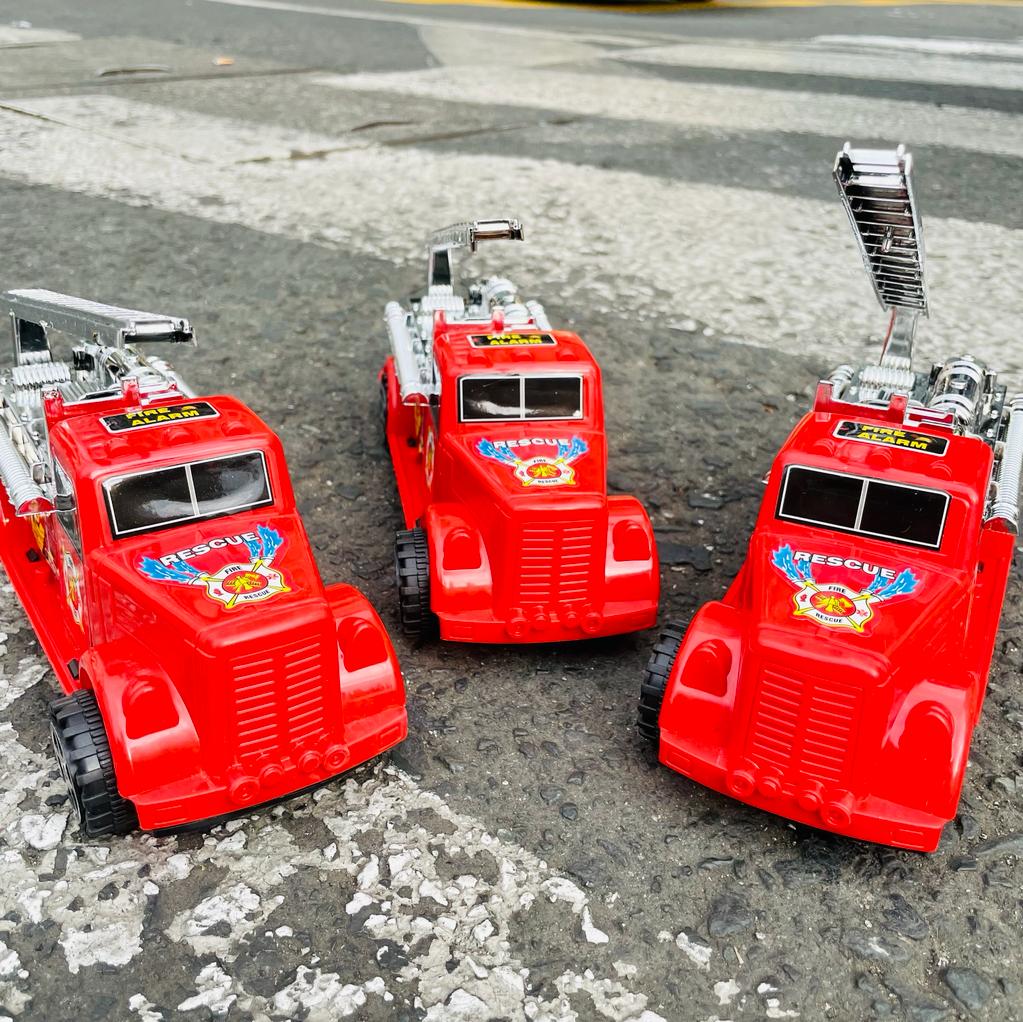 Fire Truck With Ladder + Free Shipping 