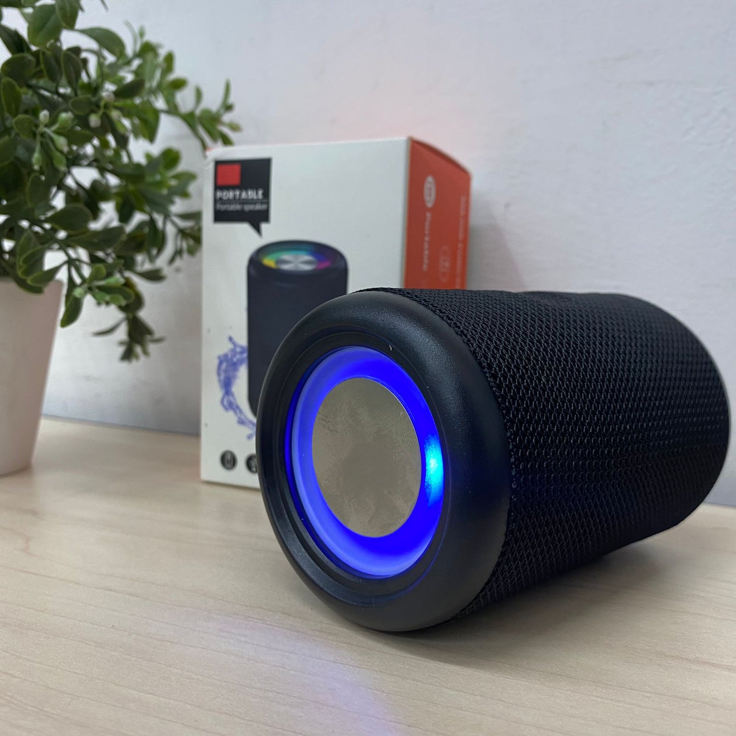 Mini Portable Speaker Lm885 Rgb Bass + Free Shipping 