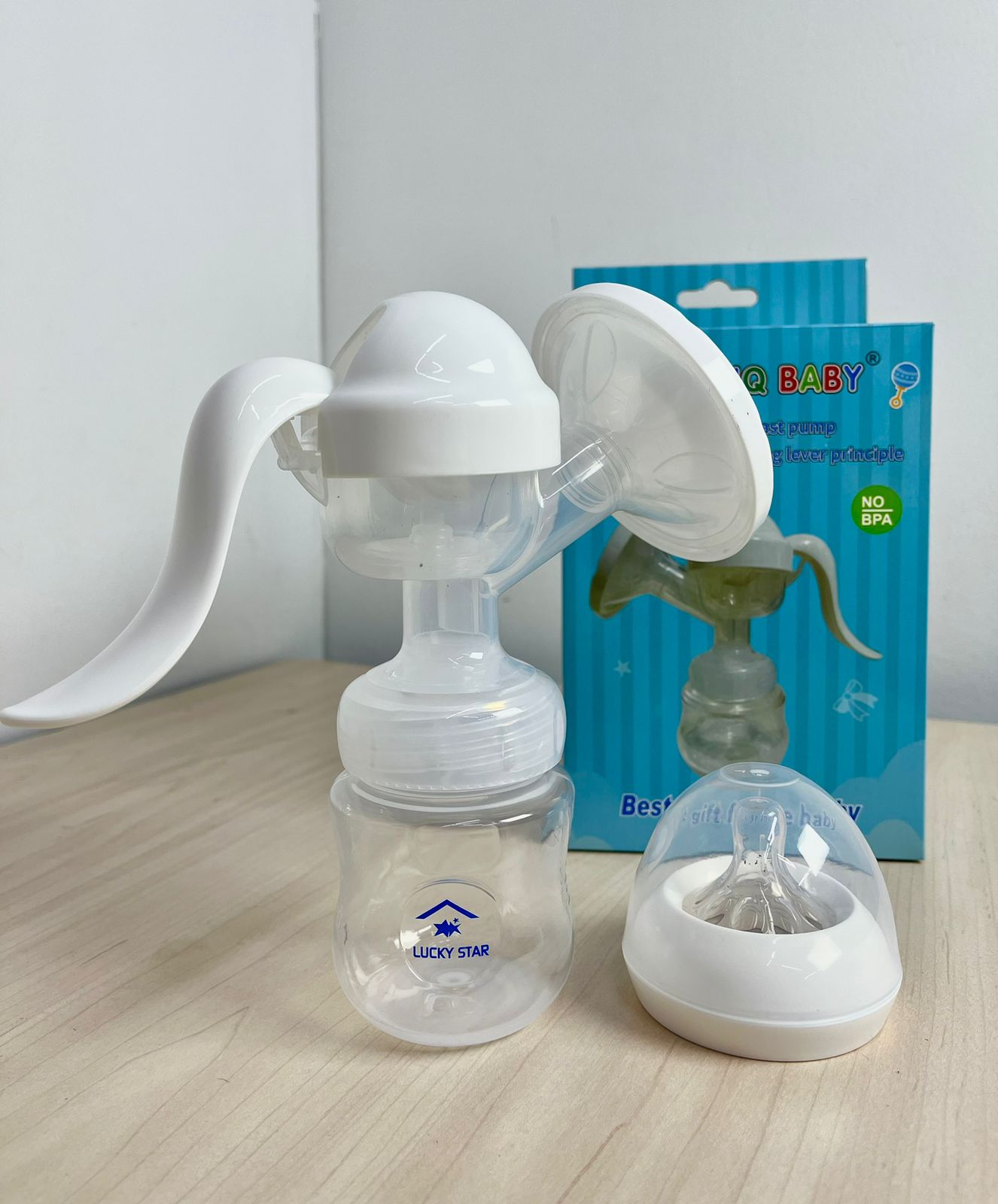 Manual Breast Pump + Free Shipping 