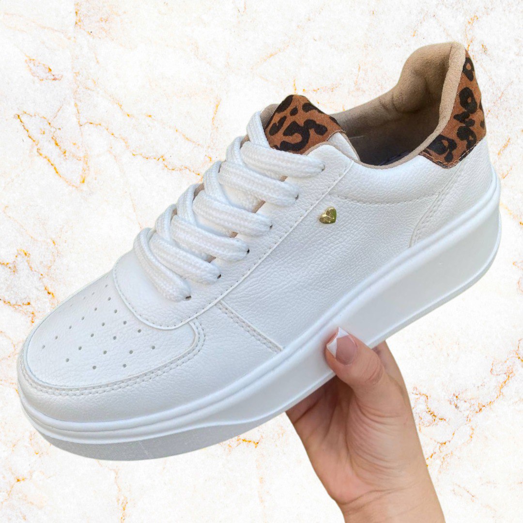 Wander White Tennis Shoes With Animal Print + Free Shipping 