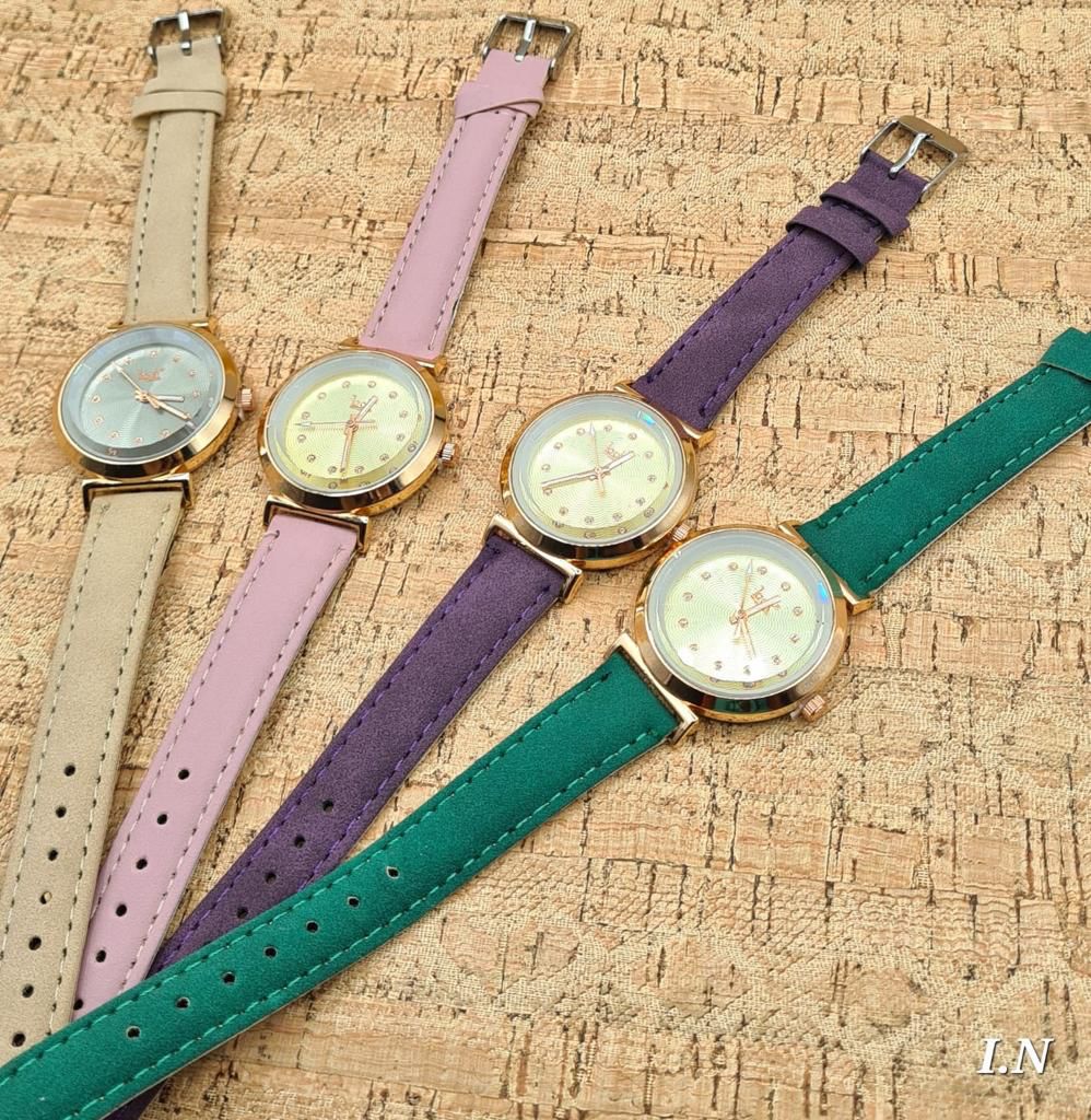 Women's Casual Leather Strap Watch 