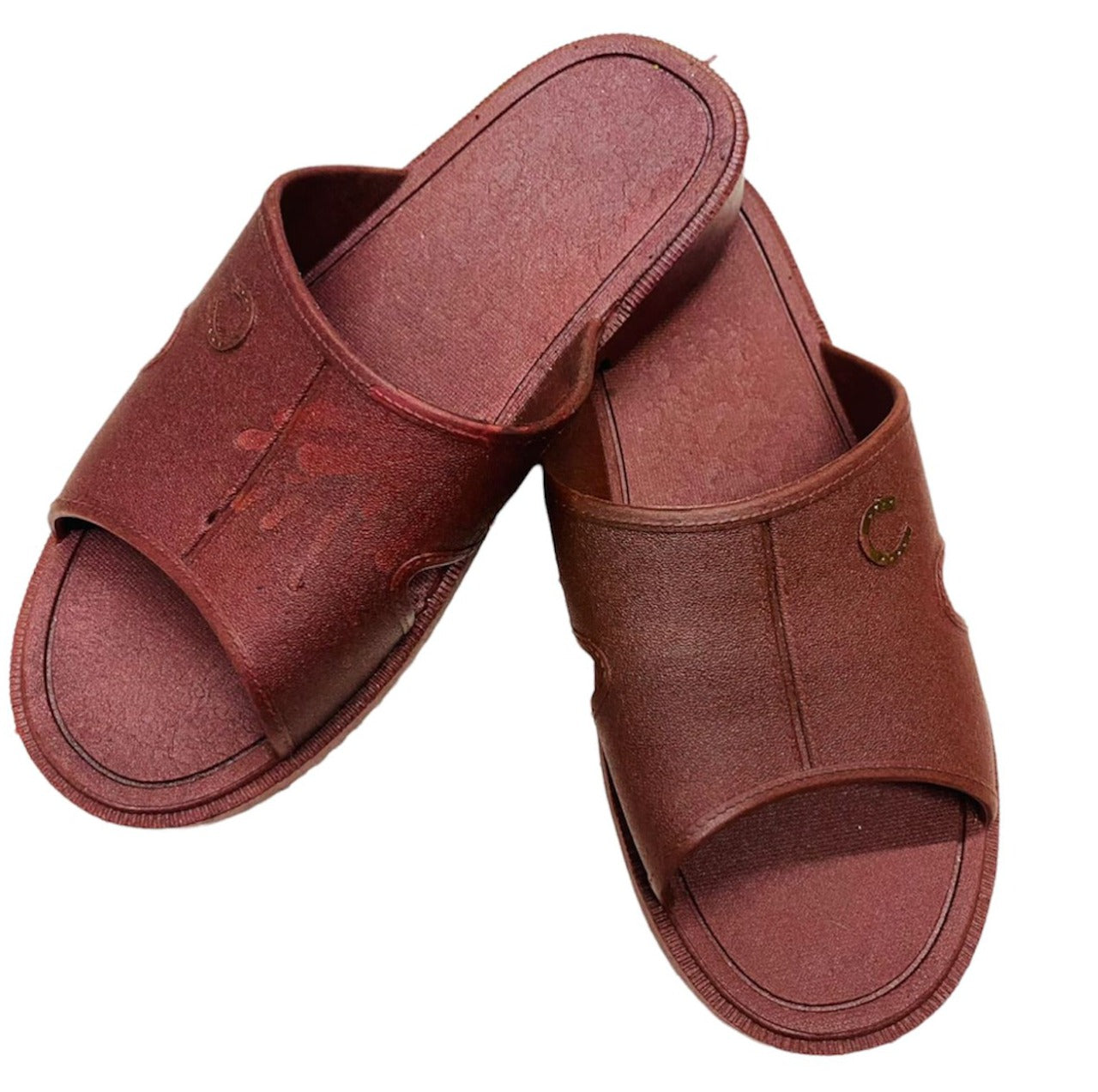 Non-slip horseshoe sandals