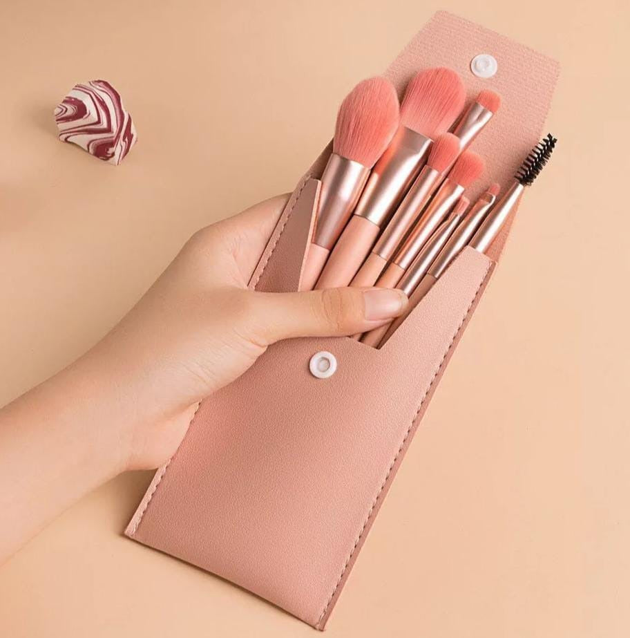 Travel Brush Kit X8