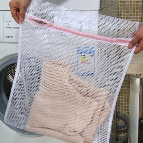 Mesh laundry bags for washing clothes size 40x30